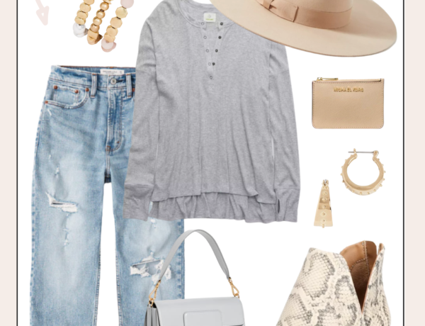 casual hat outfit with jeans, booties, a fedora, and an oversized tee
