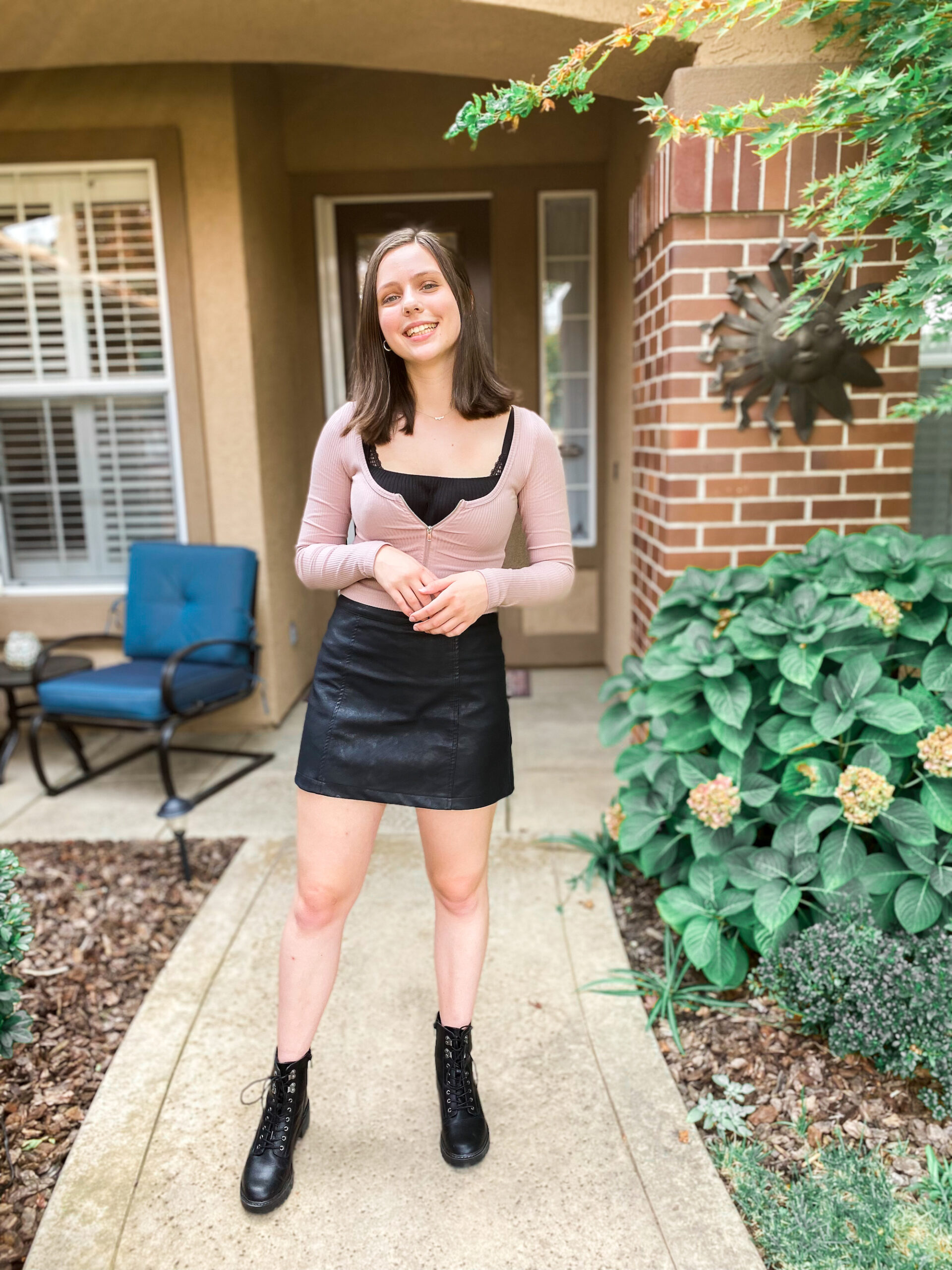 20+ Affordable Fall Outfits For Women (All Different Styles!)