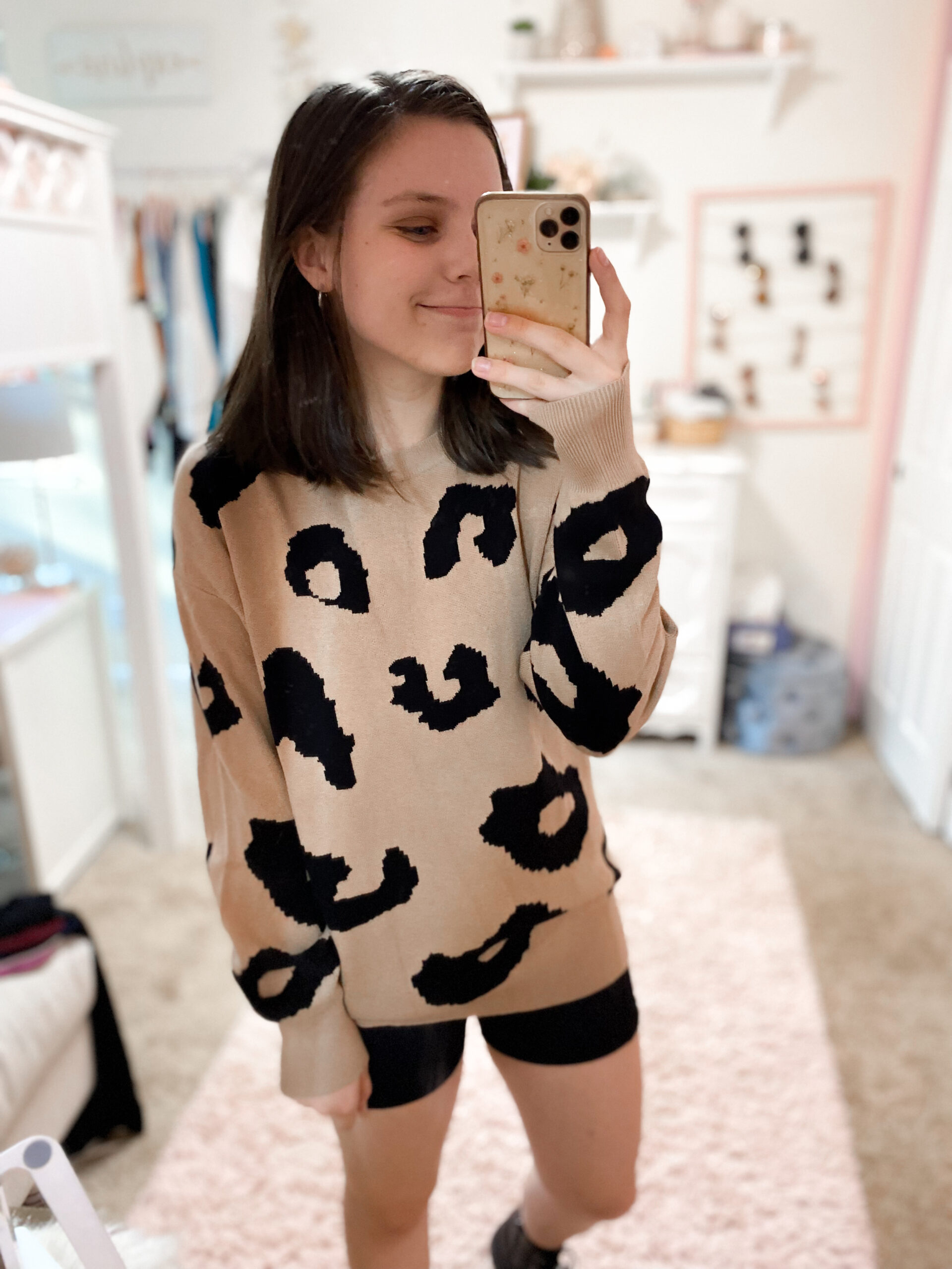 20+ Affordable Fall Outfits For Women (All Different Styles!)
